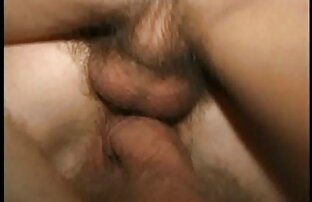 XXX traviesa rubia juguetes con un chico en la alfombra xxx casero guayaquil
